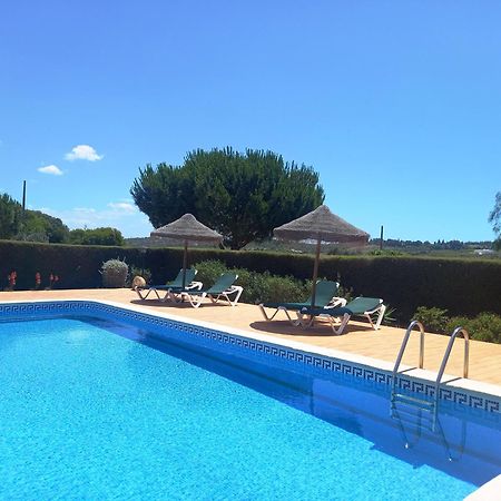 Quinta Das Aves - Apartamento T2 Com Piscina Comum Odiáxere Exterior foto