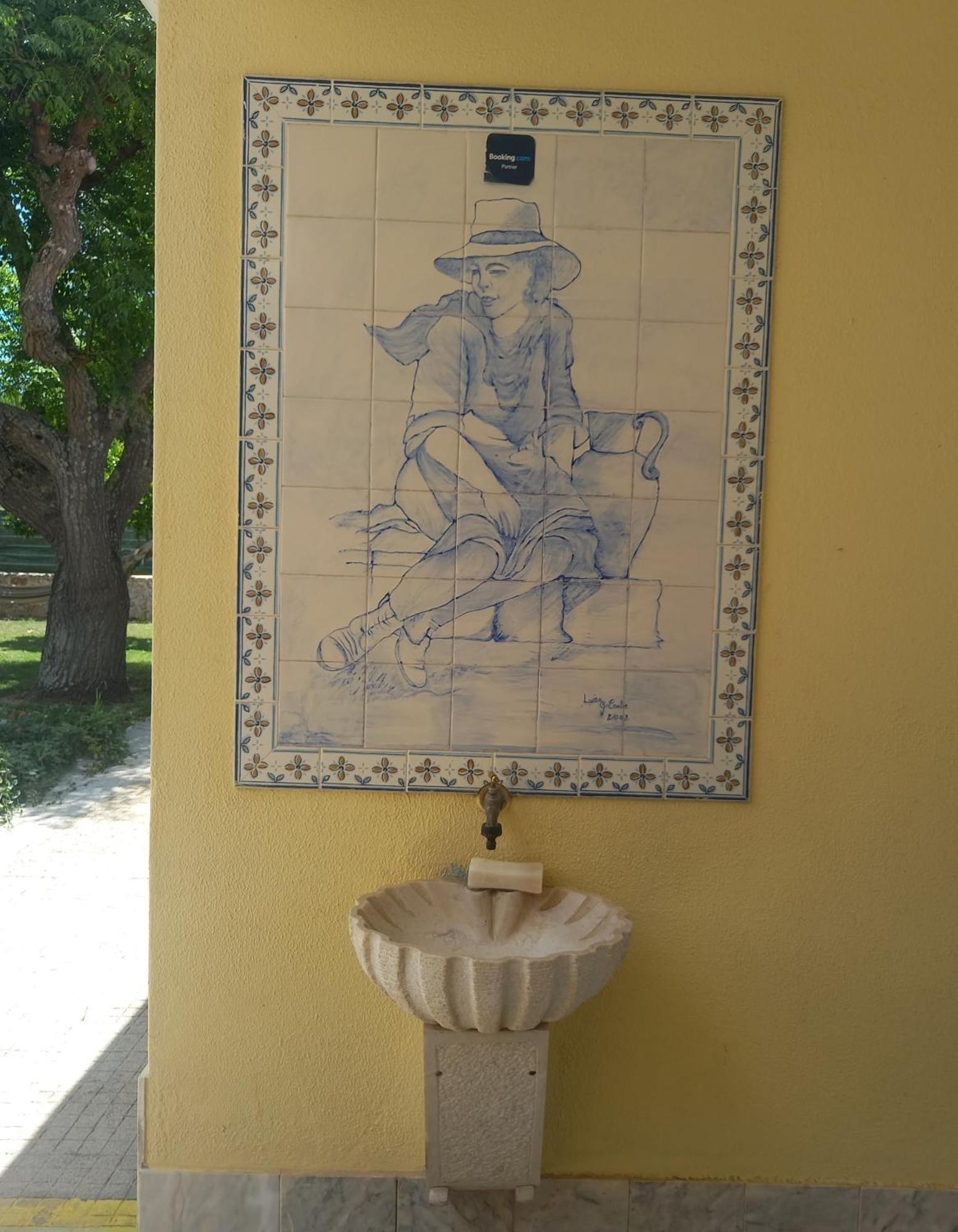 Quinta Das Aves - Apartamento T2 Com Piscina Comum Odiáxere Exterior foto