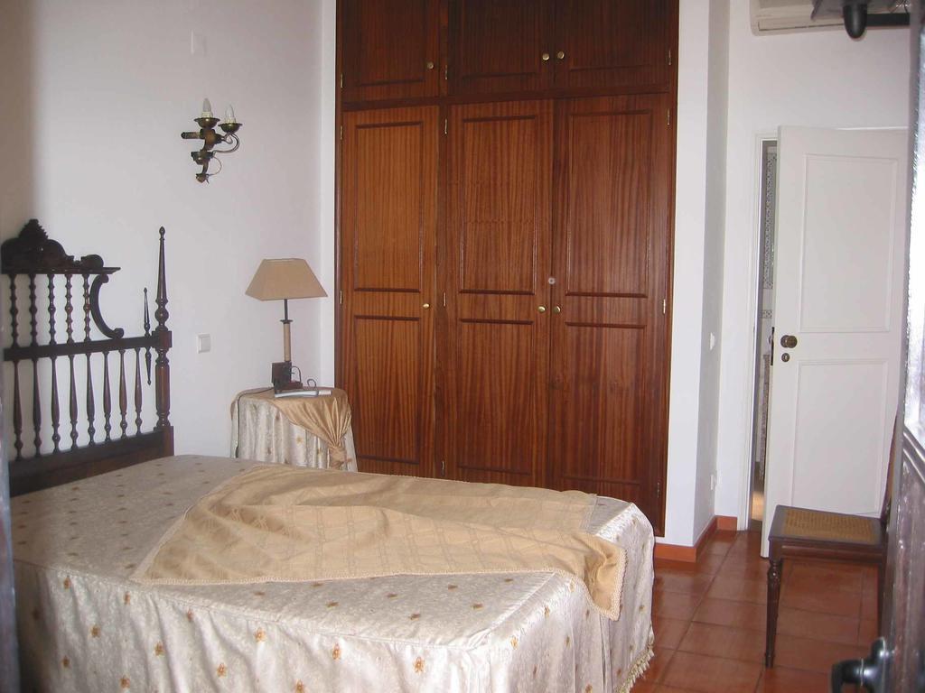Quinta Das Aves - Apartamento T2 Com Piscina Comum Odiáxere Quarto foto