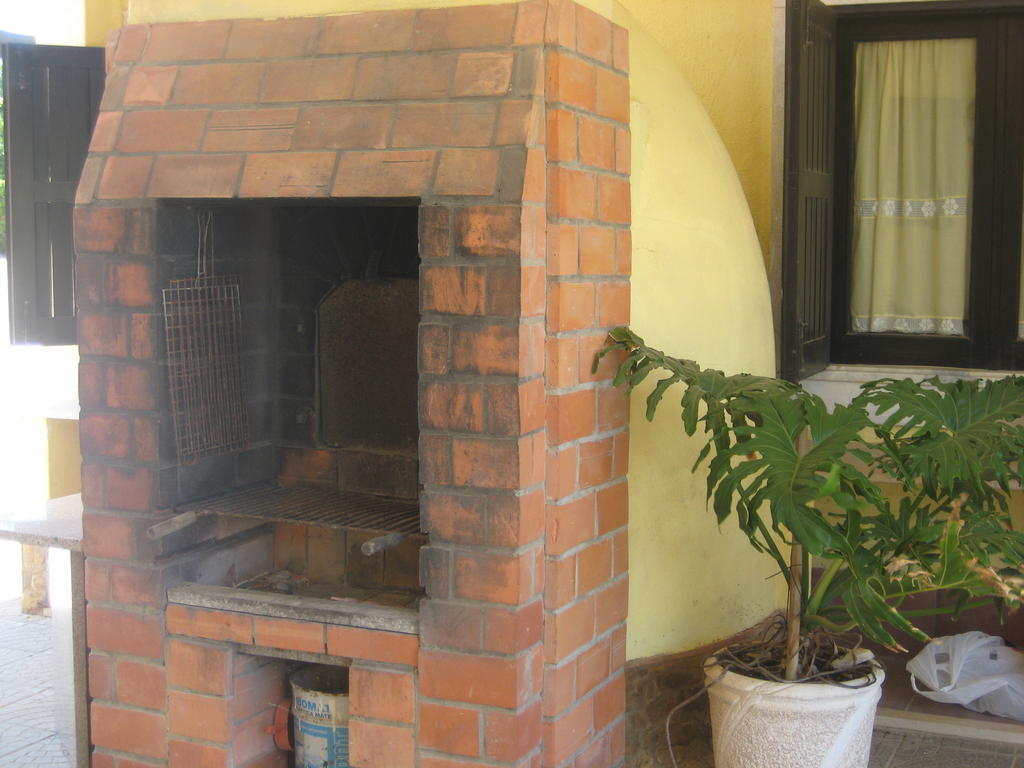 Quinta Das Aves - Apartamento T2 Com Piscina Comum Odiáxere Quarto foto